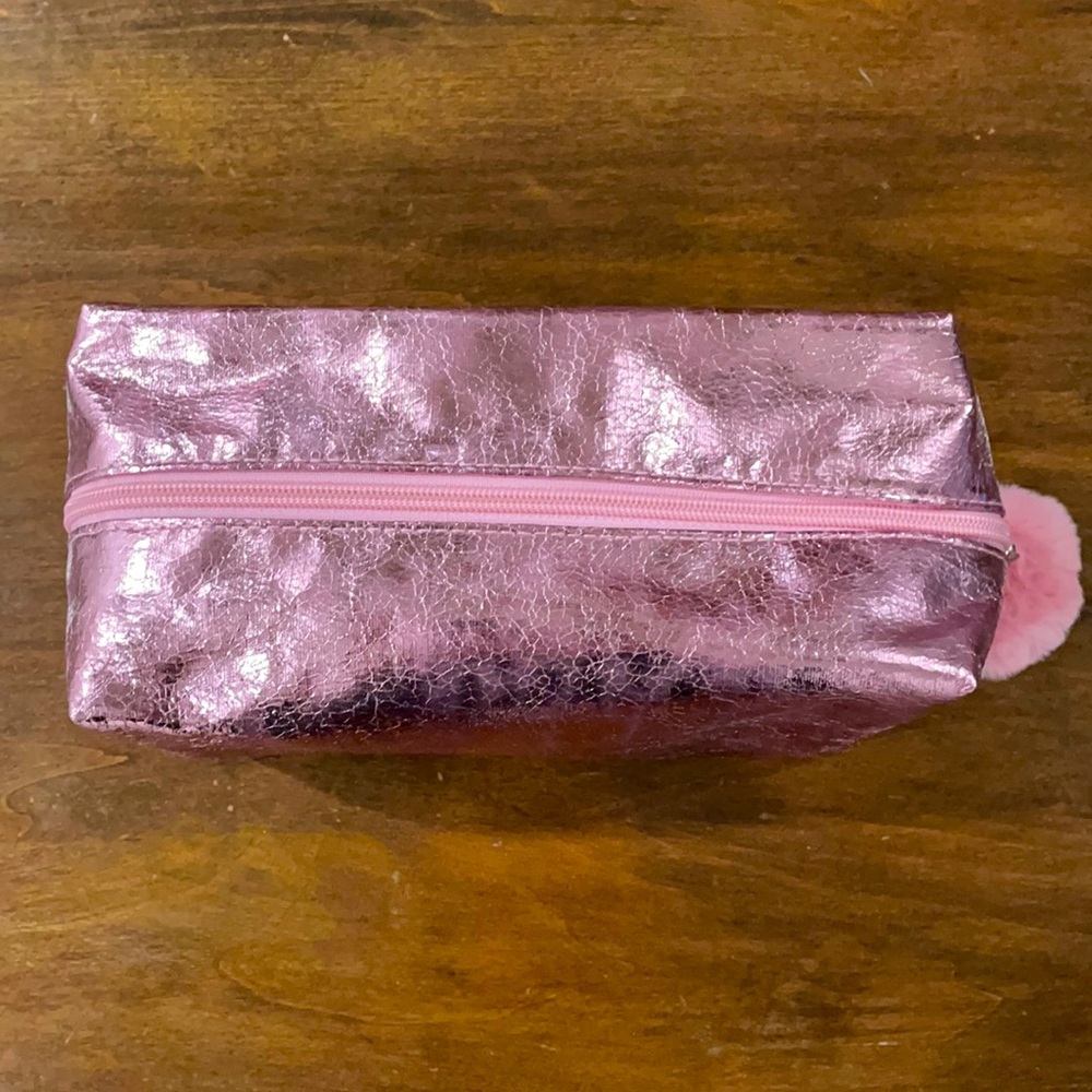 NEW Pink Cosmetic/Toiletries Bag - Picture 2 of 6